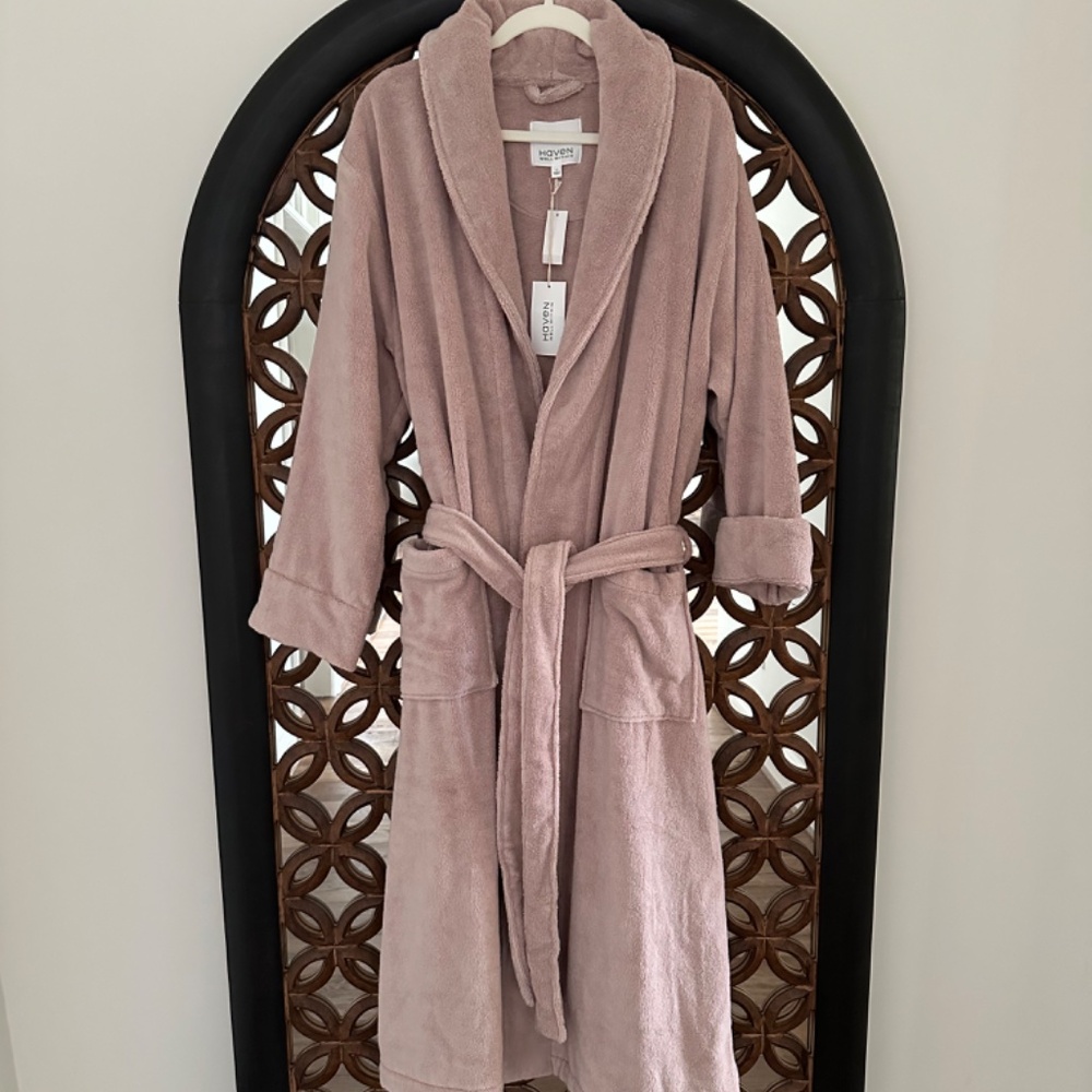 HAVEN WELL WITHIN Plush Robe - Picture 3 of 5